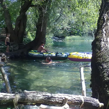 River Appartement *
